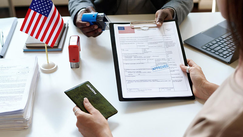 Thông báo mới yêu cầu tất cả đương đơn xin visa định cư đều sẽ phỏng vấn tại nơi được Lãnh sự quán chỉ định, sẽ có hiệu lực từ ngày 1 tháng 11 năm 2025