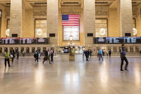 Đại diện chống trục xuất - First Consulting Group