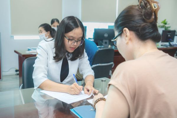 Đơn xin ân xá I-601 có thủ tục phức tạp và điều kiện xét duyệt khó