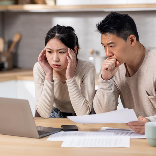 Thực Tế Người Việt Định Cư Ở Mỹ: Từ Sốc Văn Hóa Đến Áp Lực Tài Chính