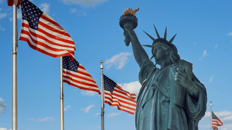 Thẻ xanh và quốc tịch Mỹ - First Consulting Group 