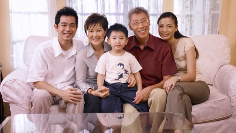 Cha mẹ bảo lãnh con trên 21 tuổi diện F3 khi người con đã có gia đình