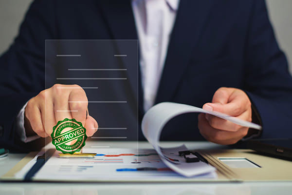 Điều khoản Grandfathering bảo vệ quyền lợi của nhà đầu tư đã nộp hồ sơ EB-5 hợp lệ trước khi luật thay đổi