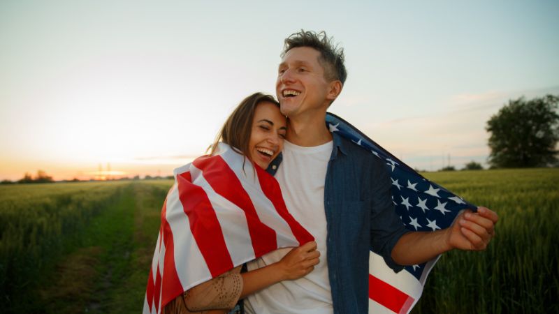 First Consulting Group chuẩn bị bộ giấy tờ phỏng vấn đầy đủ và luyện trả lời câu hỏi dựa trên từng diện cụ thể