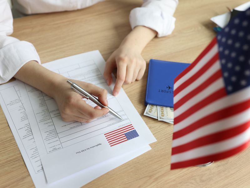 Tên Mỹ trên hồ sơ, giấy tờ: Người Việt ghi sao cho đúng – First Consulting Group