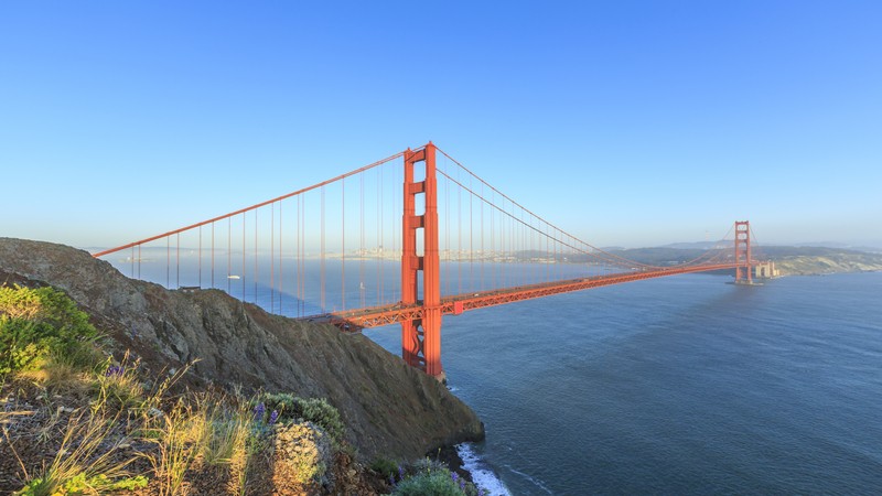 Cuộc sống tại khu vực cầu Gold Gate