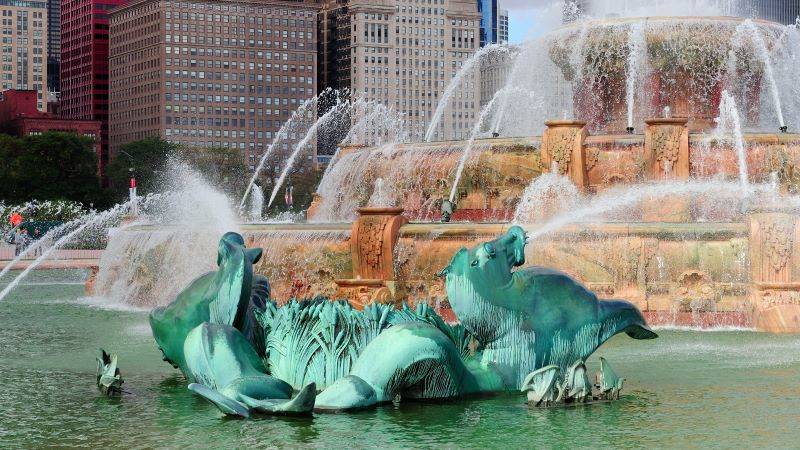 Chicago Illinois Hoa Kỳ đài phun nước Buckingham nổi bật giữa trung tâm - First Consulting Group