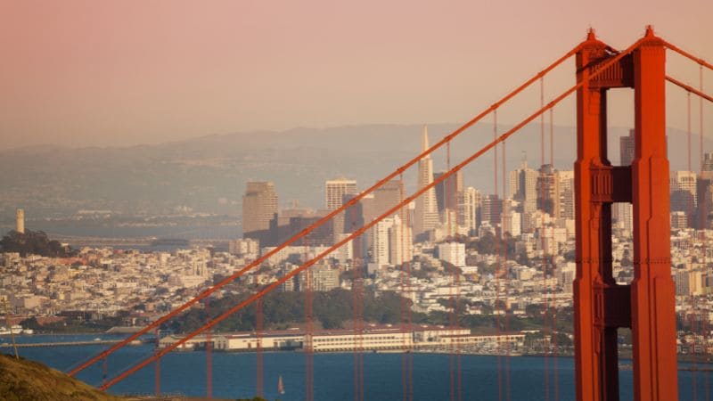 Giờ bên San Francisco lệch bao nhiêu so với Việt Nam?