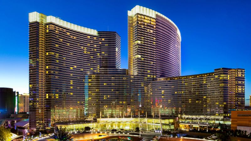 Las Vegas về đêm với tổ hợp khách sạn sang trọng - First Consulting Group