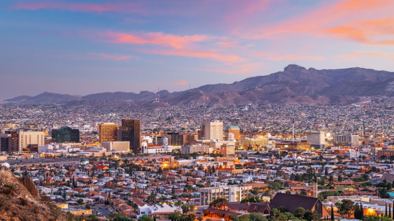 Thời tiết Texas thay đổi theo vùng miền và mùa trong năm