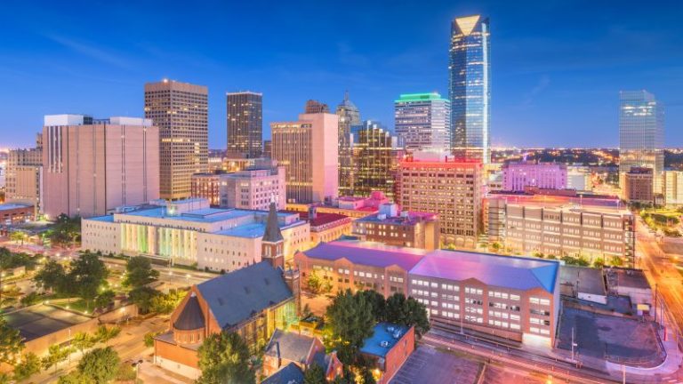 Bang Oklahoma ở đâu? Khám phá vị trí, khí hậu & cuộc sống thực tế (2026) – First Consulting Group