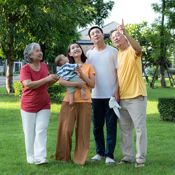 Family-Sponsored US Immigration: Comprehensive Guide to Sponsoring Relatives