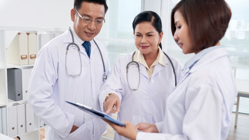 Lương bác sĩ ở Mỹ - First Consulting Group